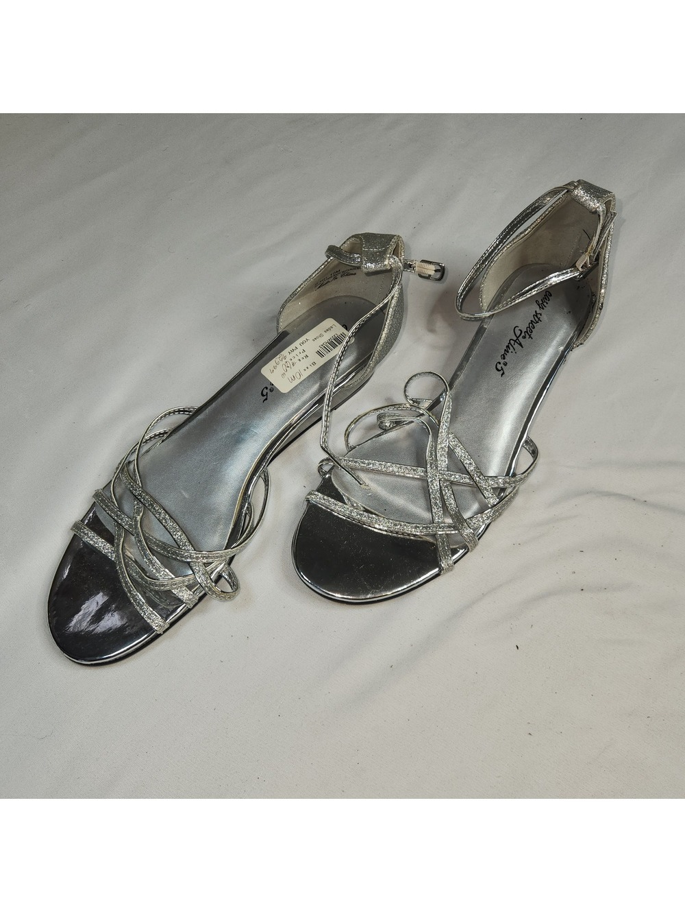 Easy Street silver strappy flat sandals